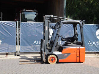 Image de CHARIOTS ÉLÉVATEURS 2020 Linde E16-02
