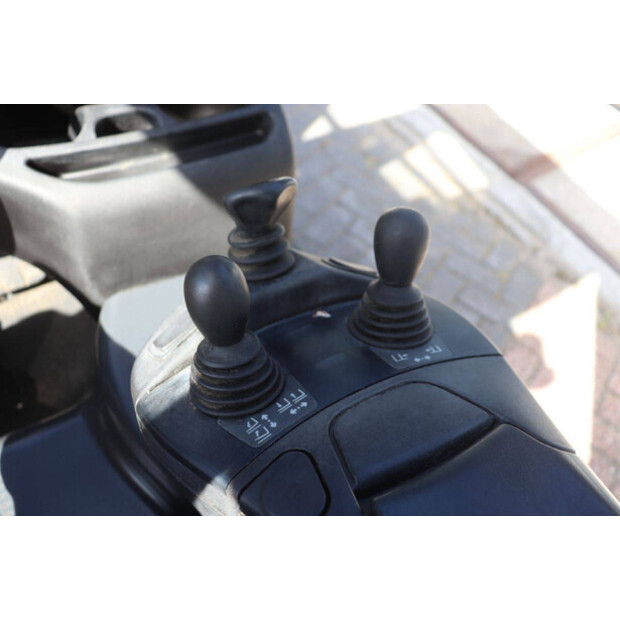 2020 Linde E16-02-48428978
