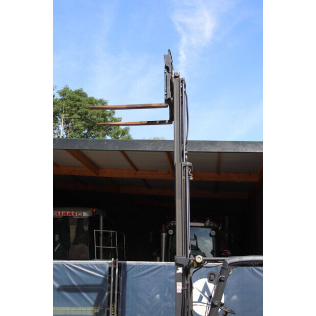 2011 ليندي E20PL-01-48429037
