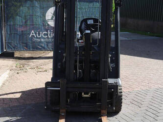 2014-linde-e16p-01-48429161