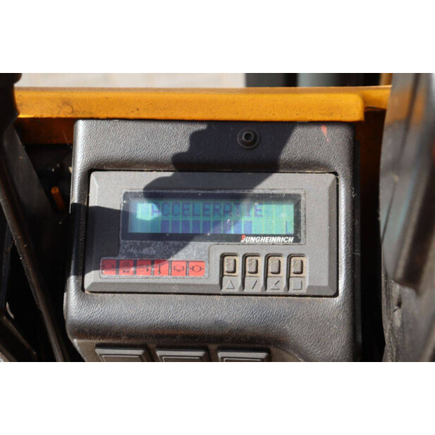 1997 جنجهينريتش EFGDF15-48429232