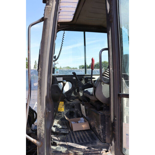 2005 Hitachi ZX30U-2-48429807