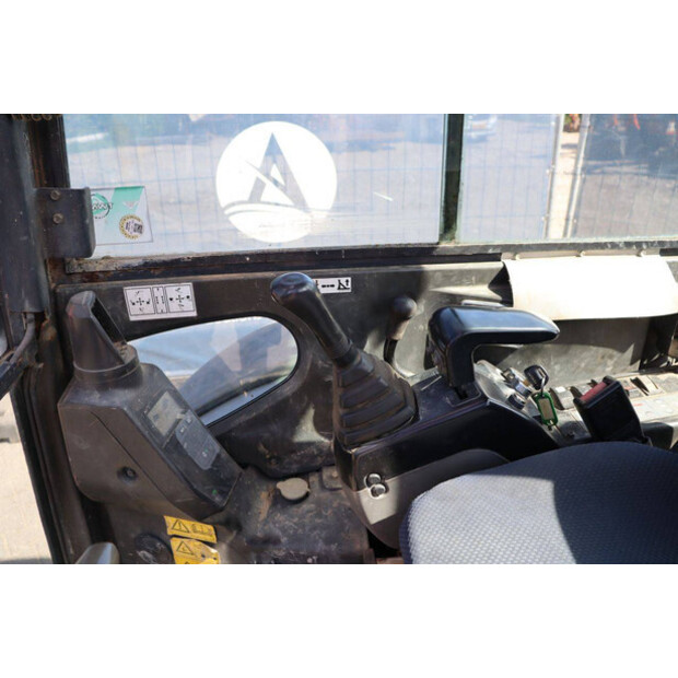 2005 Hitachi ZX30U-2-48429810