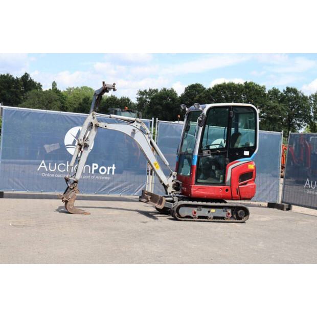 2014 KUBOTA KX019-4-48430150