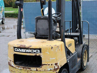 2000-daewoo-d30s-3-1471856-48431563
