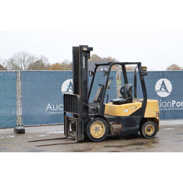 2000 Daewoo D30S-3-48431566