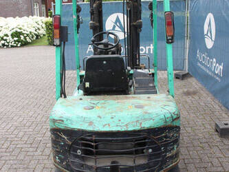 2000-mitsubishi-fd25k-48431599