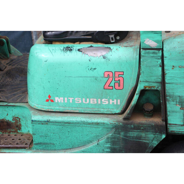 2000 MITSUBISHI FD25K-48431612