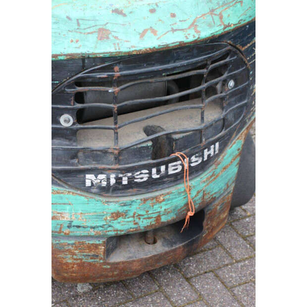 2000 MITSUBISHI FD25K-48431614