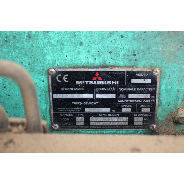 2000 MITSUBISHI FD25K-48431625