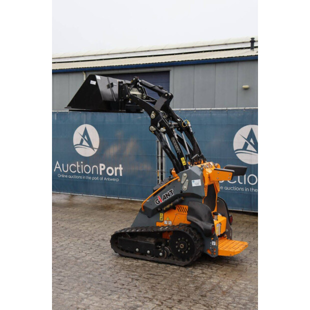 2025 GiANT GS950T-48432308