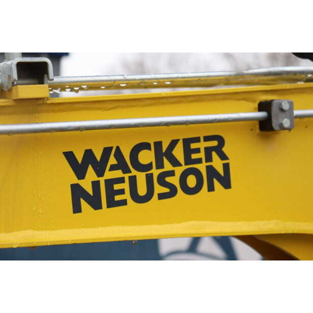 2025 Neuson ET24-48432381