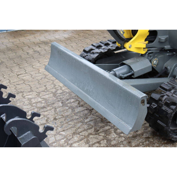 2025 Neuson ET24-48432384