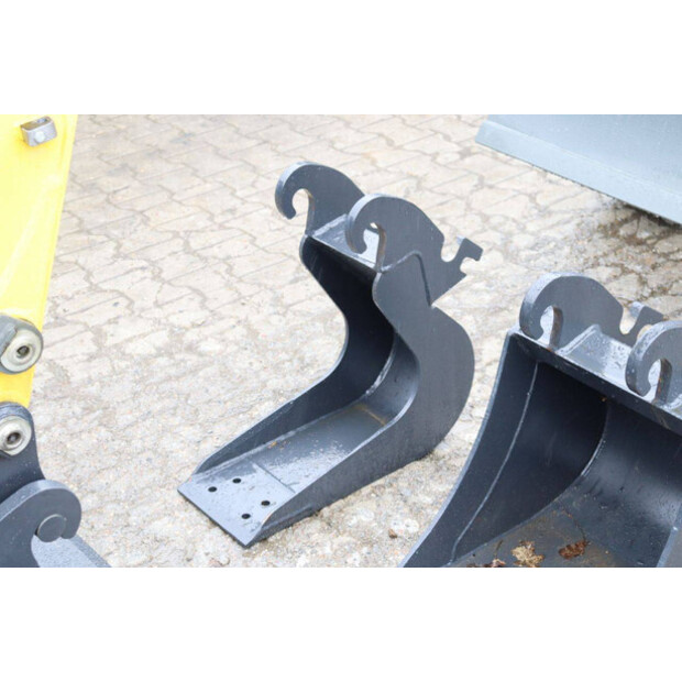 2025 Neuson ET24-48432386