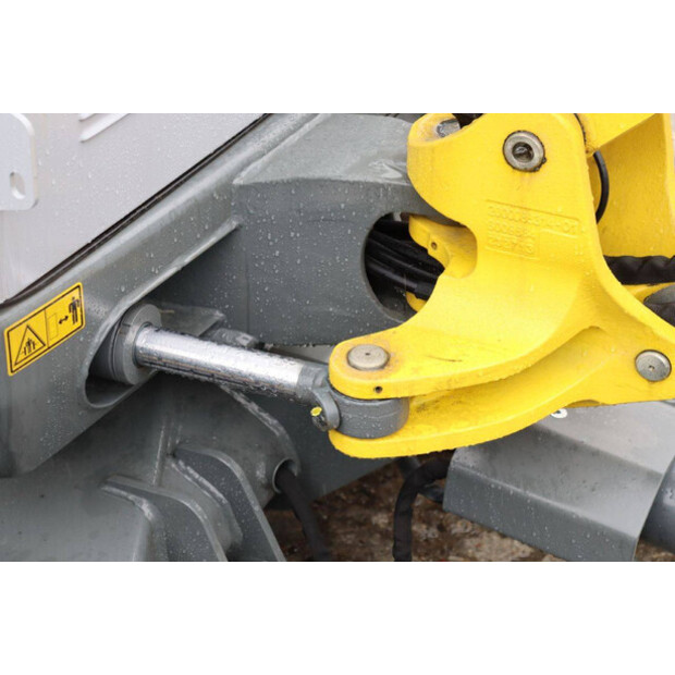 2025 Neuson ET24-48432393