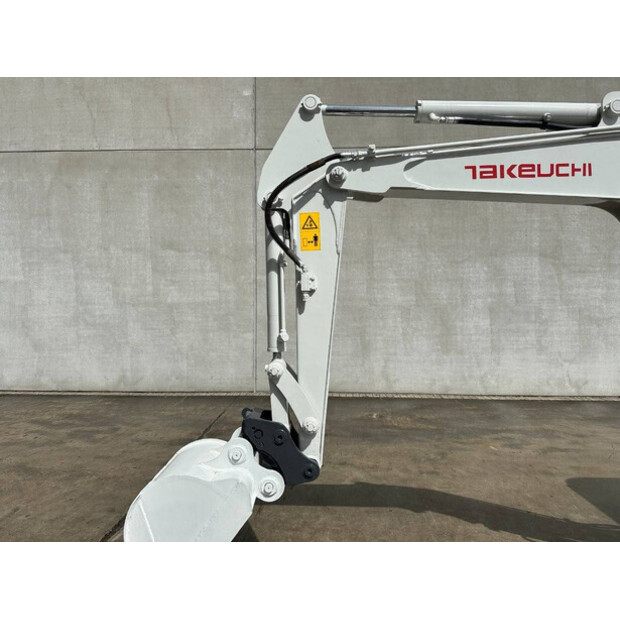 2014 TAKEUCHI TB135-48432485
