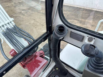 2014-takeuchi-tb135-48432510