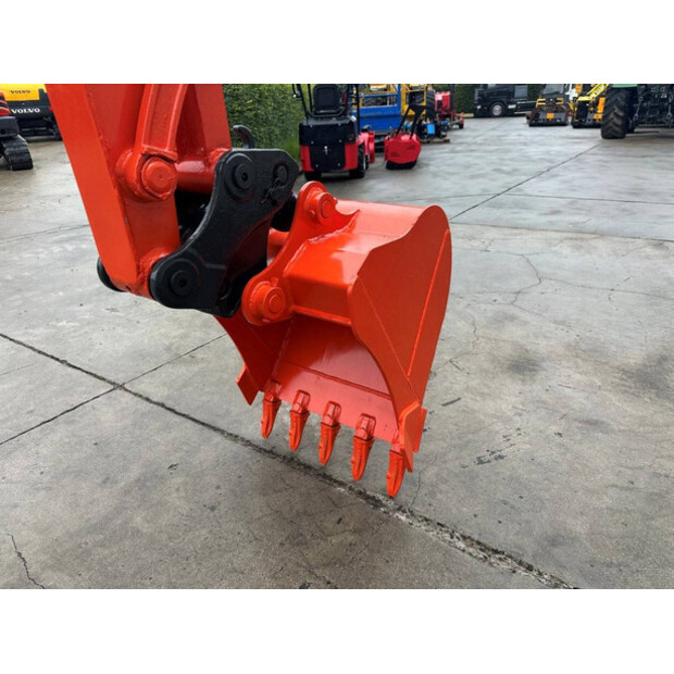 2016 KUBOTA KX163-5-48432570