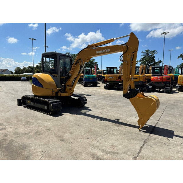 2010 كوماتسو PC40MR-1-48433018