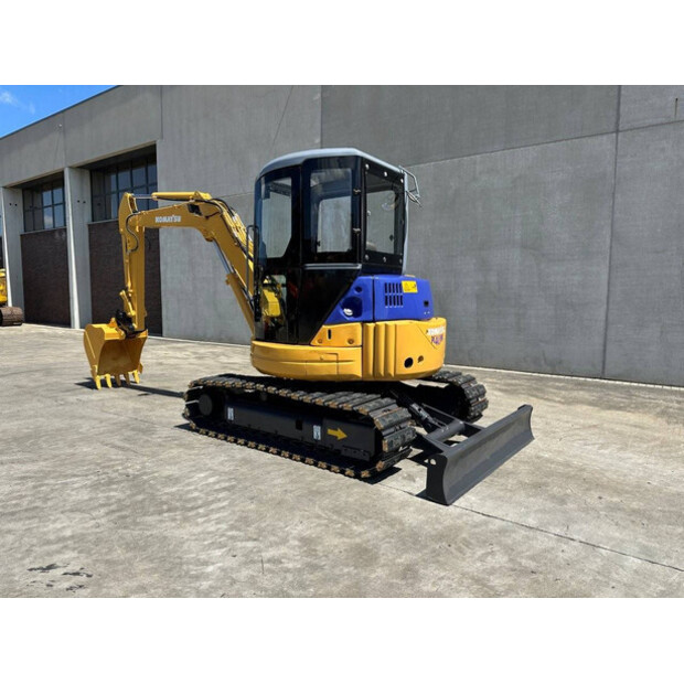2010 كوماتسو PC40MR-1-48433021