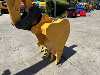 2010-komatsu-pc40mr-1-1471895-48433025