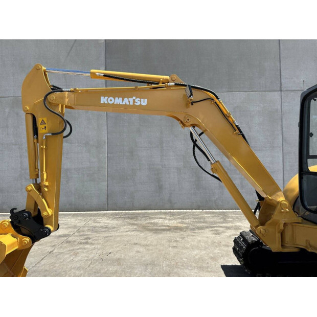 2010 كوماتسو PC40MR-1-48433028