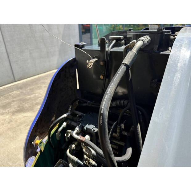 2010 كوماتسو PC40MR-1-48433047