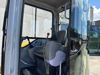 2010-komatsu-pc40mr-1-1471895-48433049