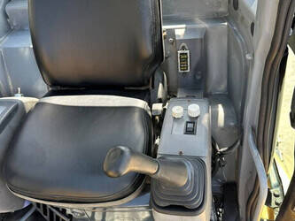 2010-komatsu-pc40mr-1-1471895-48433053