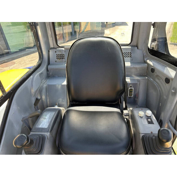 2010 كوماتسو PC40MR-1-48433054
