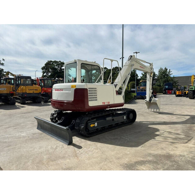 2011 TAKEUCHI TB175-48433231