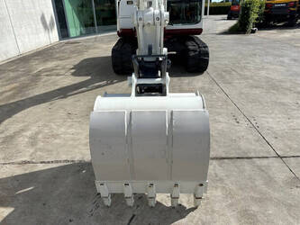 2011-takeuchi-tb175-1471900-48433236