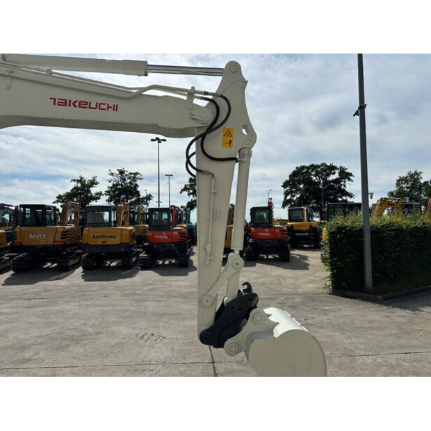 2011 TAKEUCHI TB175-48433239