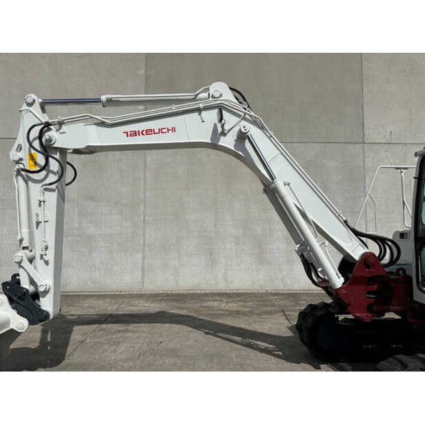 2011 TAKEUCHI TB175-48433240