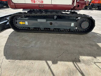 2011-takeuchi-tb175-1471900-48433248