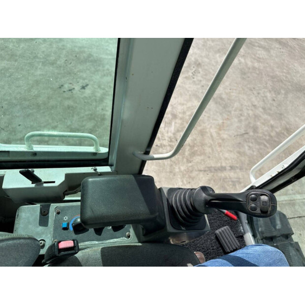 2011 TAKEUCHI TB175-48433268