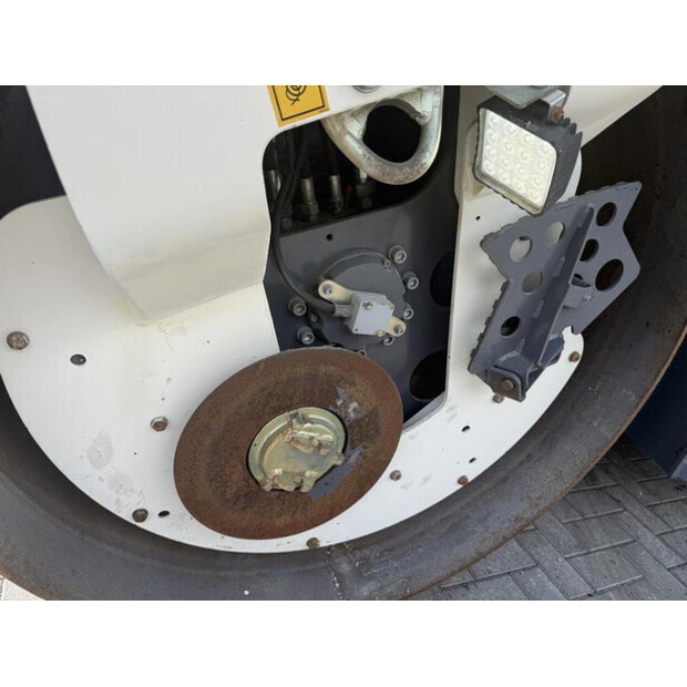2015 HAMM DV+ 90I VV-S-48434224