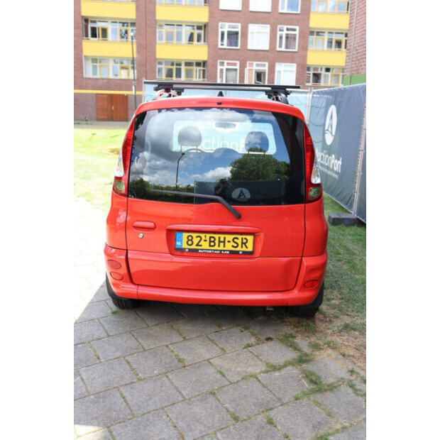 2003 Toyota Yaris-48434446