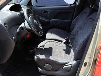 2003-toyota-yaris-1471933-48434464