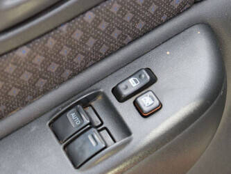 2003-toyota-yaris-1471933-48434466