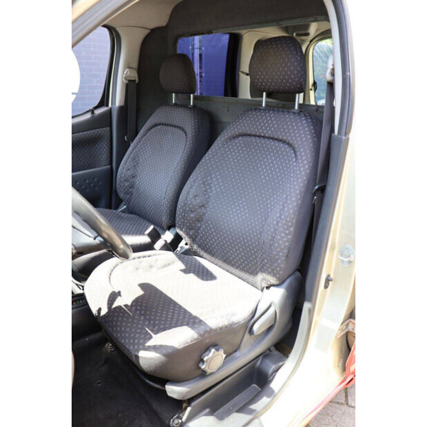 2003 Toyota Yaris-48434467