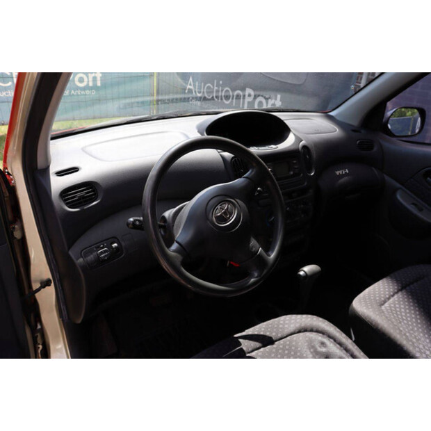 2003 Toyota Yaris-48434471