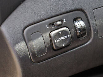 2003-toyota-yaris-1471933-48434472