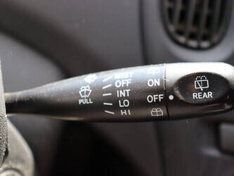 2003-toyota-yaris-1471933-48434474