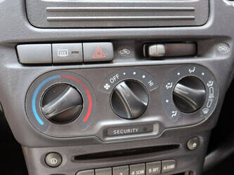 2003-toyota-yaris-1471933-48434479