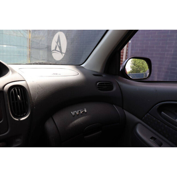 2003 Toyota Yaris-48434483