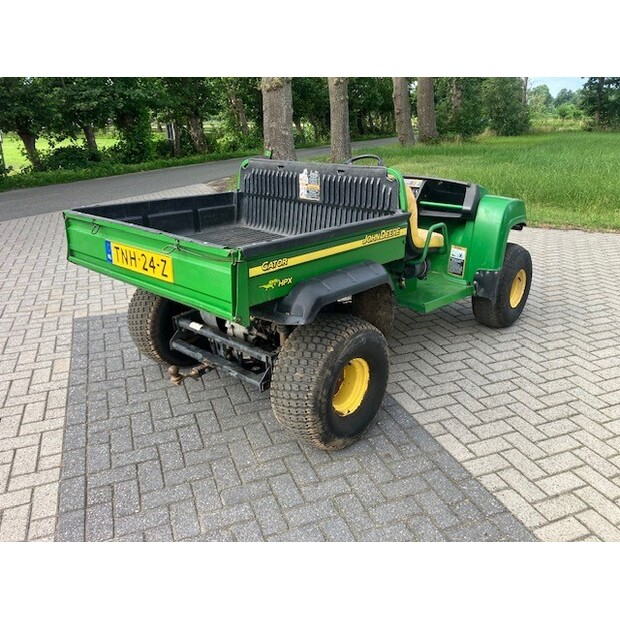 2004 JOHN DEERE-48438910