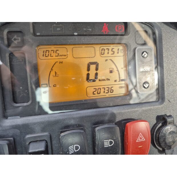 2015 JOHN DEERE-48438945