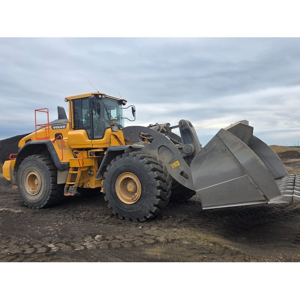 2023 Volvo L260H-48442101