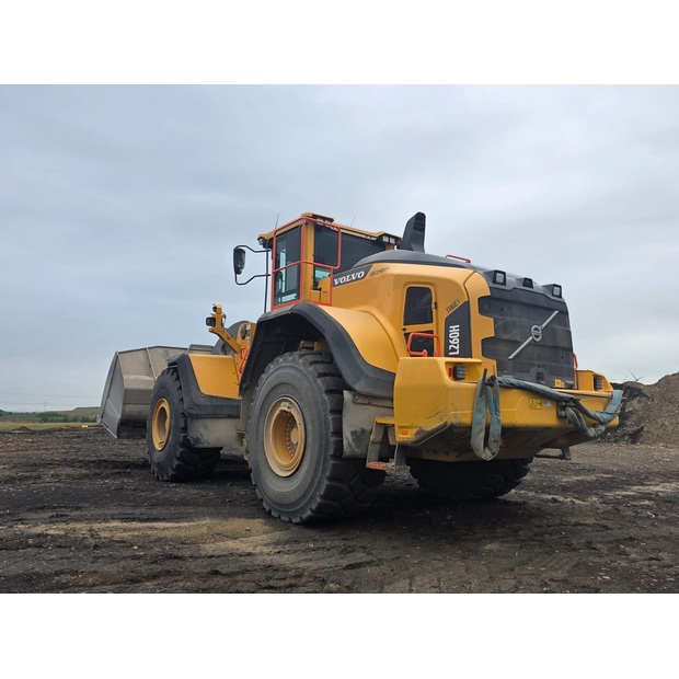 2023 Volvo L260H-48442104